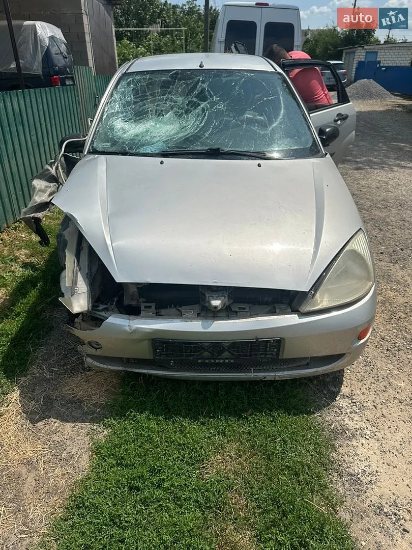 Ford Focus, 2000
