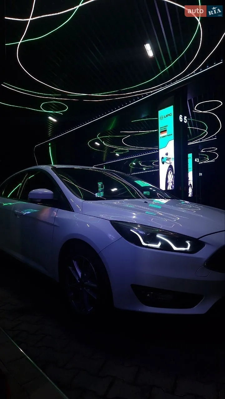 Ford Focus 2015 — 1