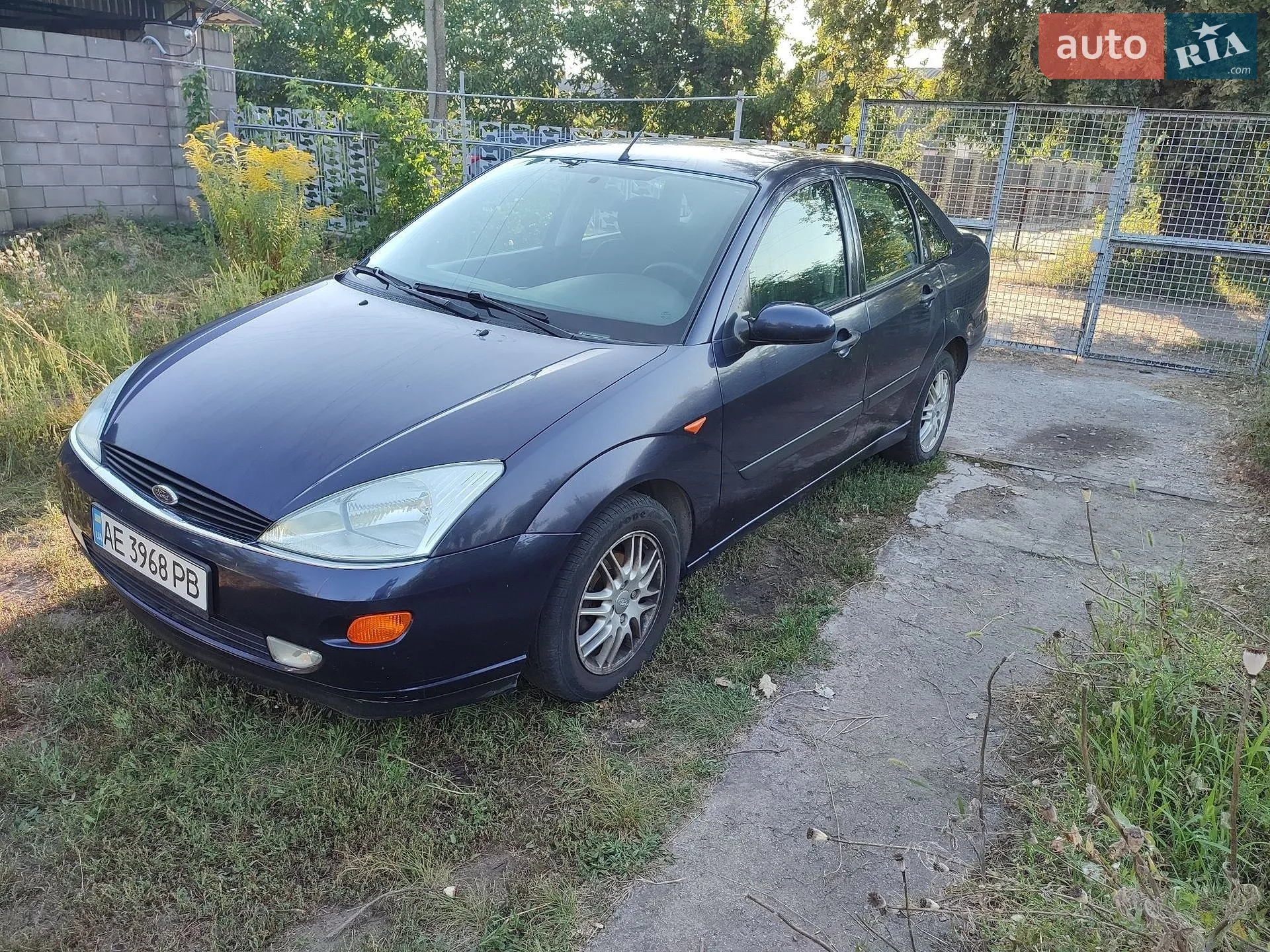 Ford Focus, 2001