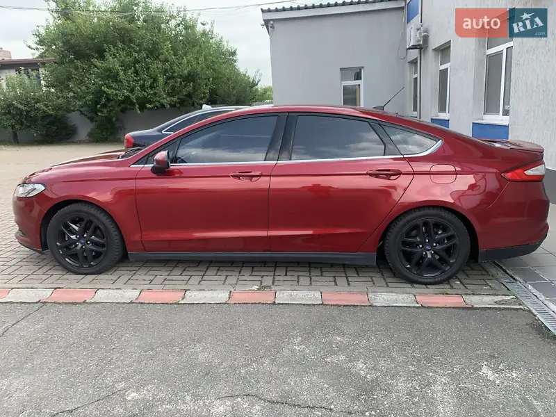 Ford Fusion, 2016