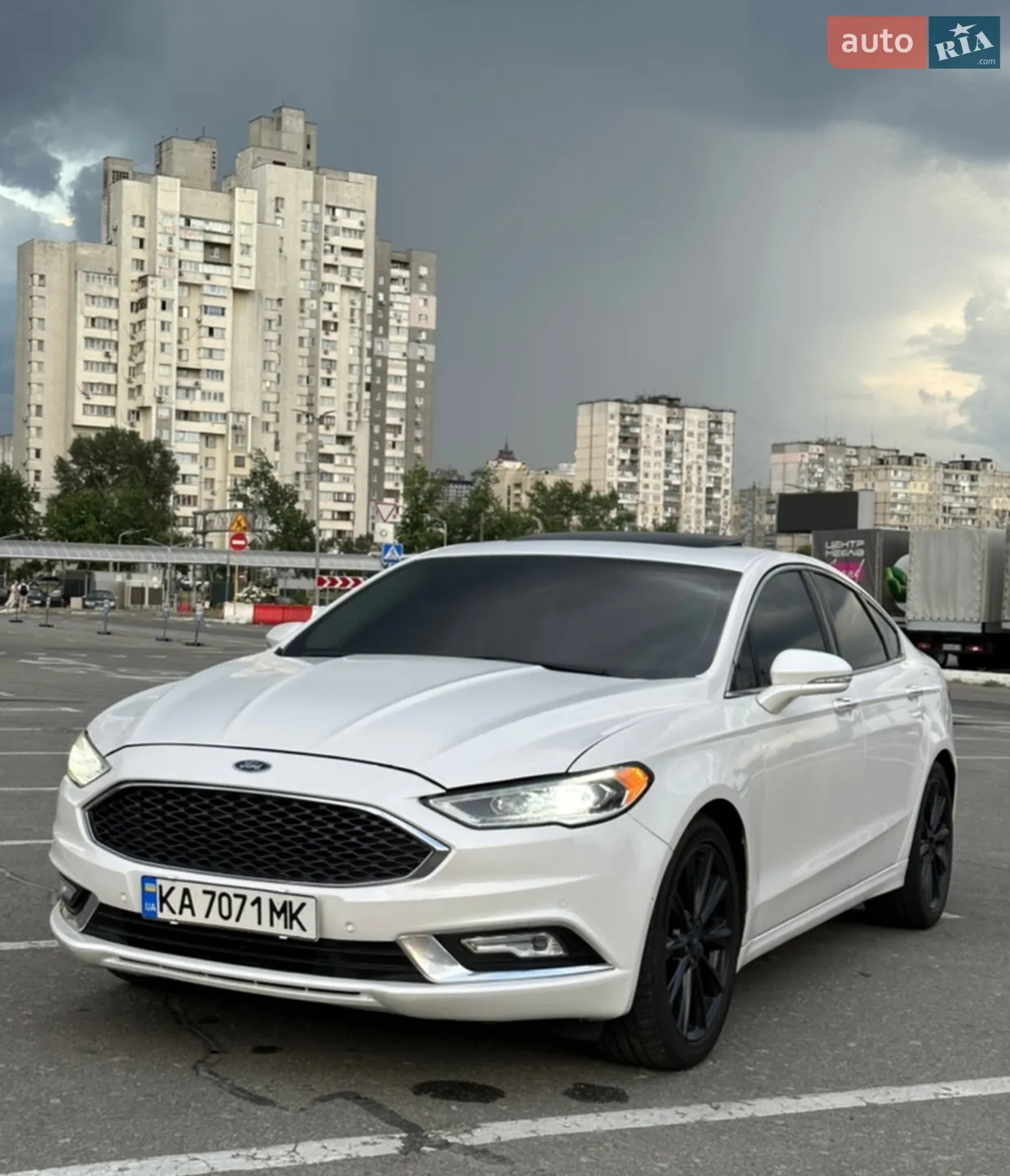 Ford Fusion, 2016