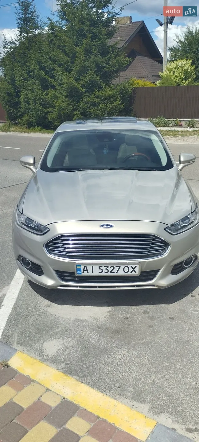 Ford Fusion, 2015