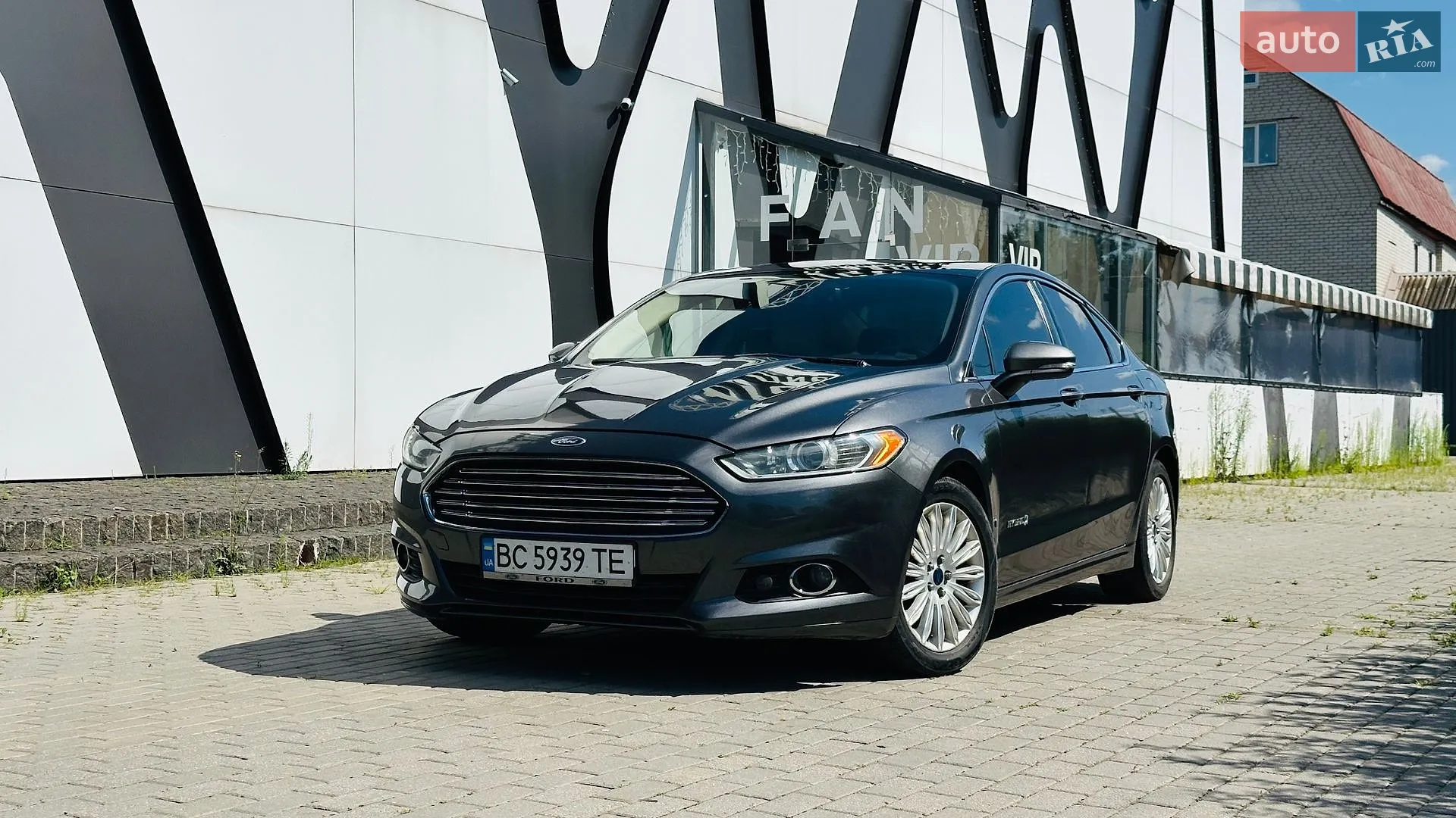 Ford Fusion, 2016