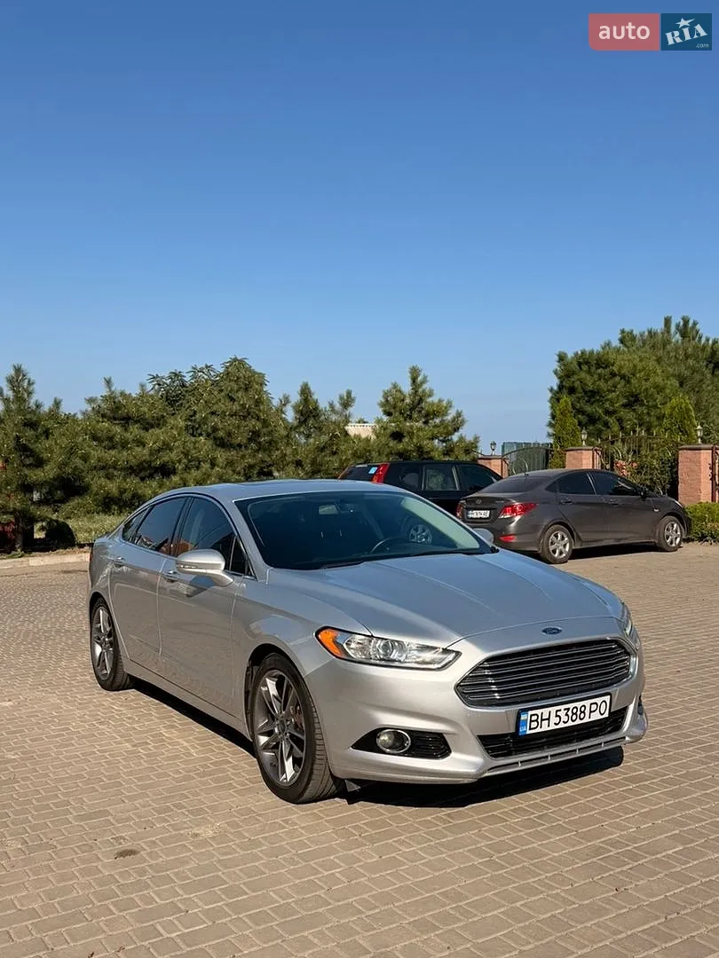Ford Fusion, 2015