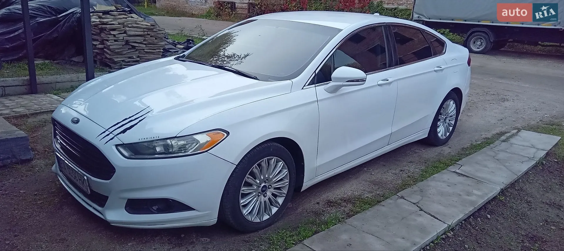 Ford Fusion, 2013