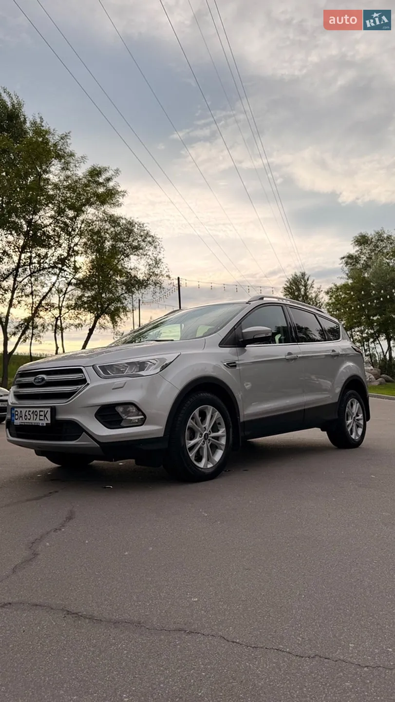 Ford Kuga, 2019