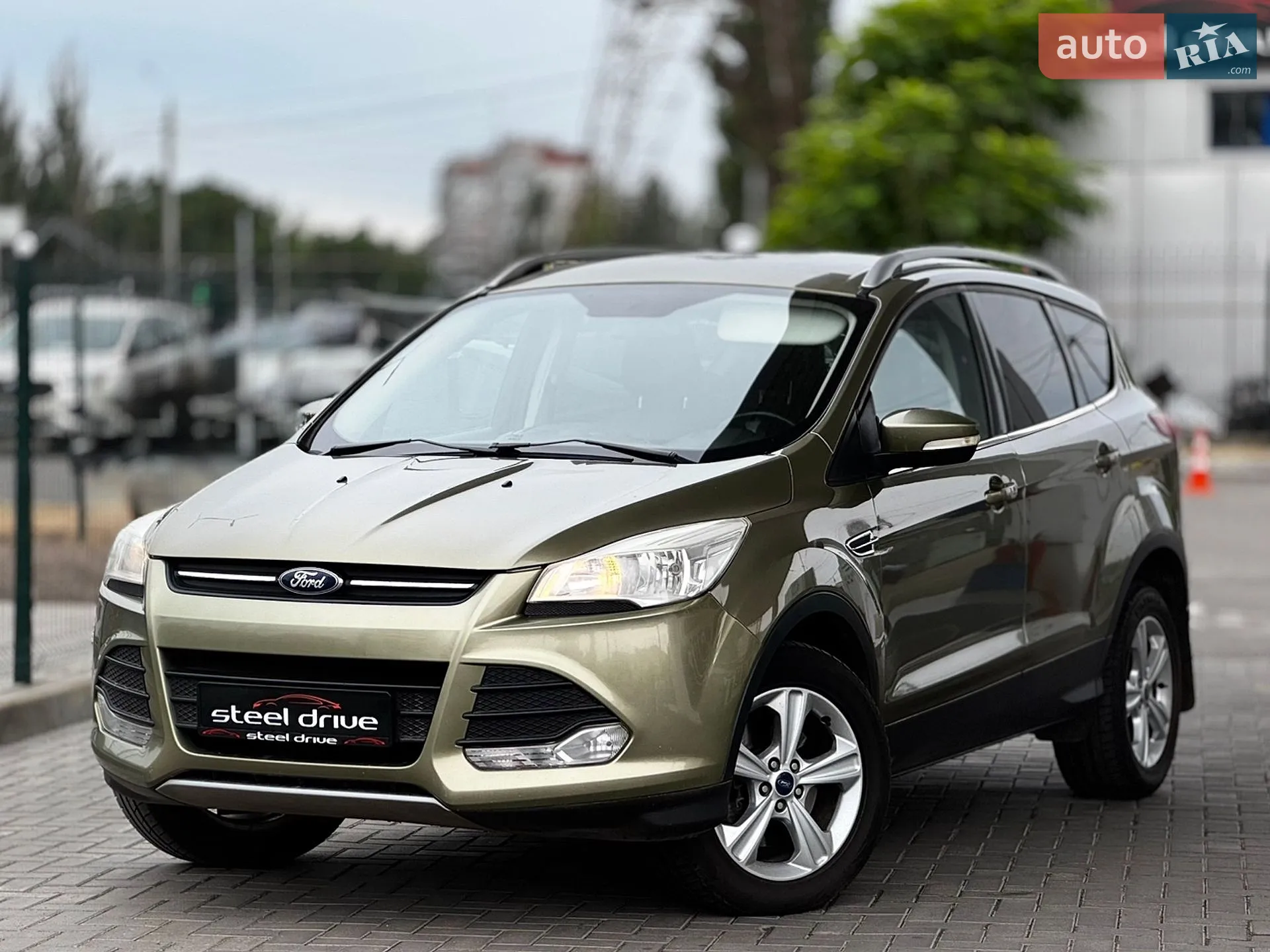 Ford Kuga, 2013