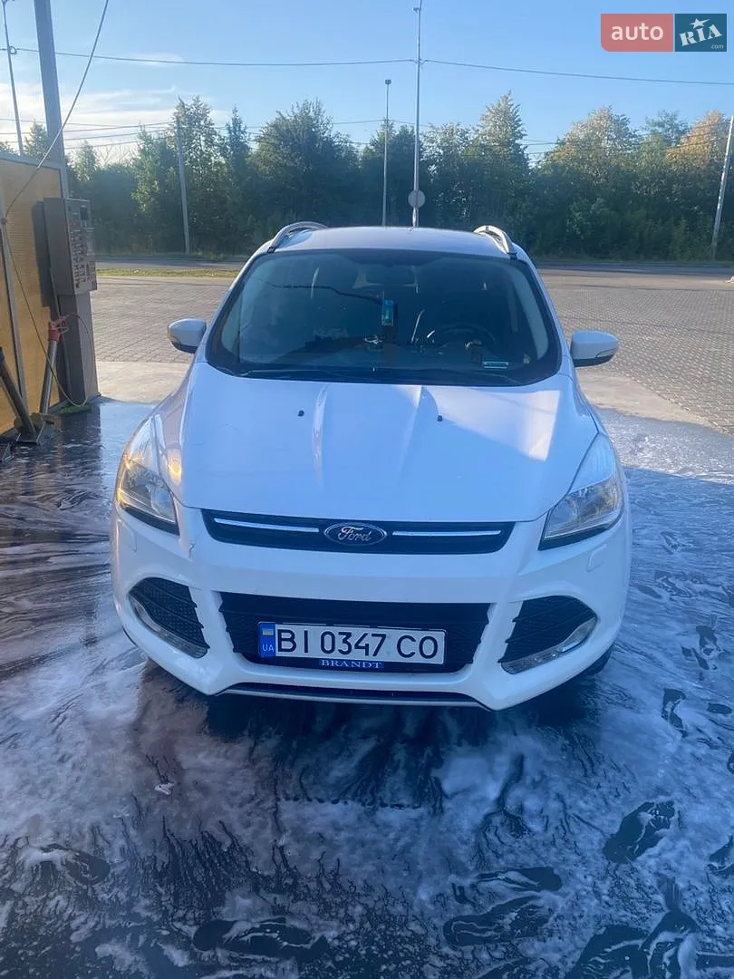 Ford Kuga, 2015