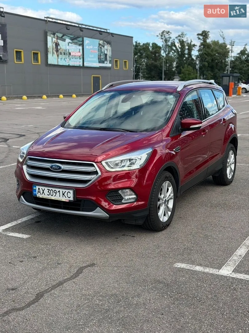 Ford Kuga, 2019