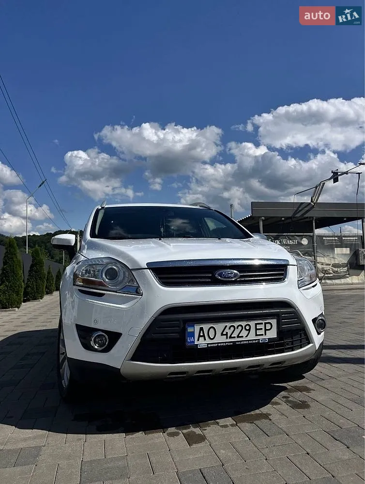 Ford Kuga, 2012