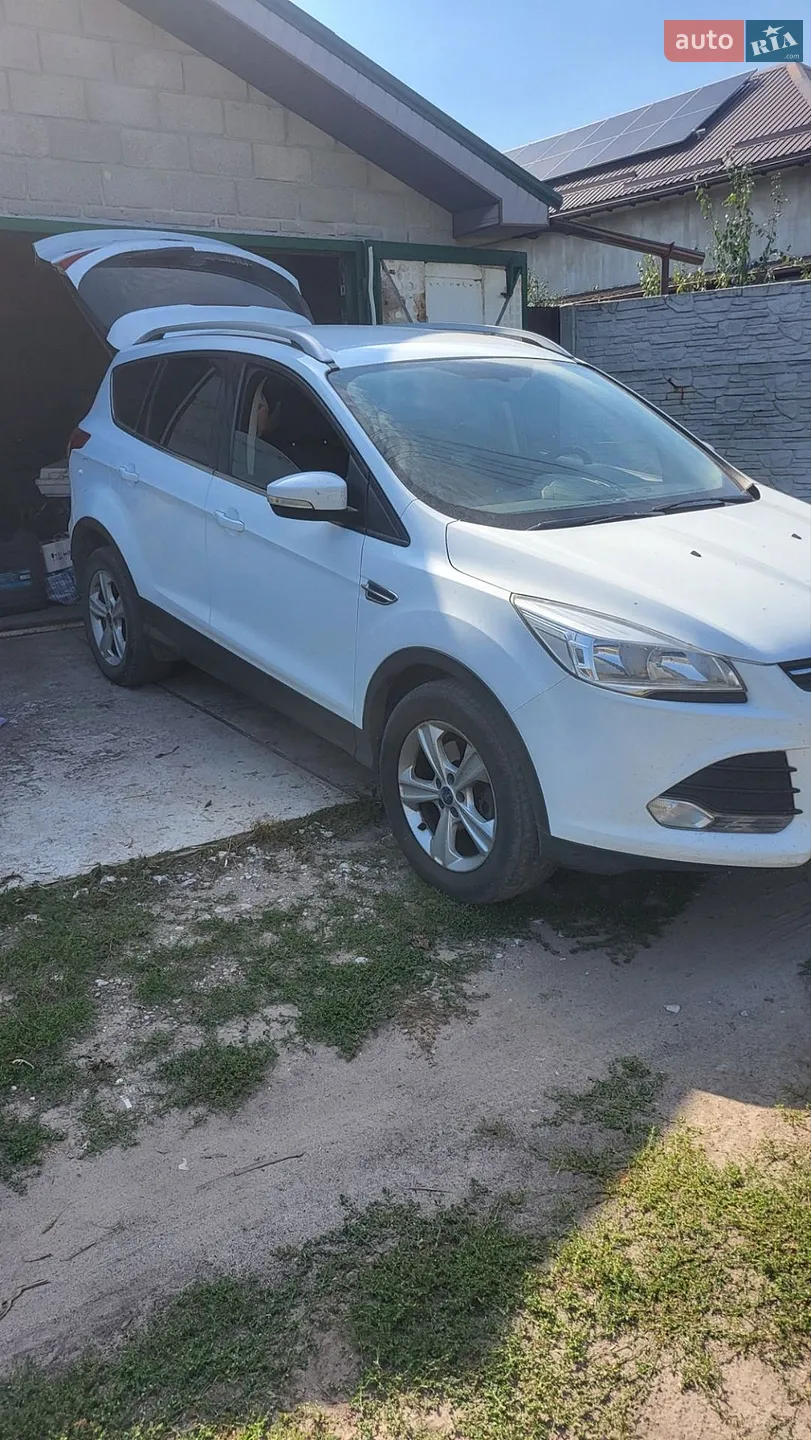 Ford Kuga, 2013