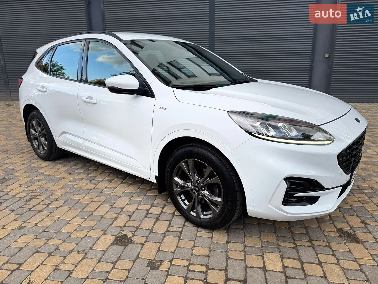 Ford Kuga, 2021