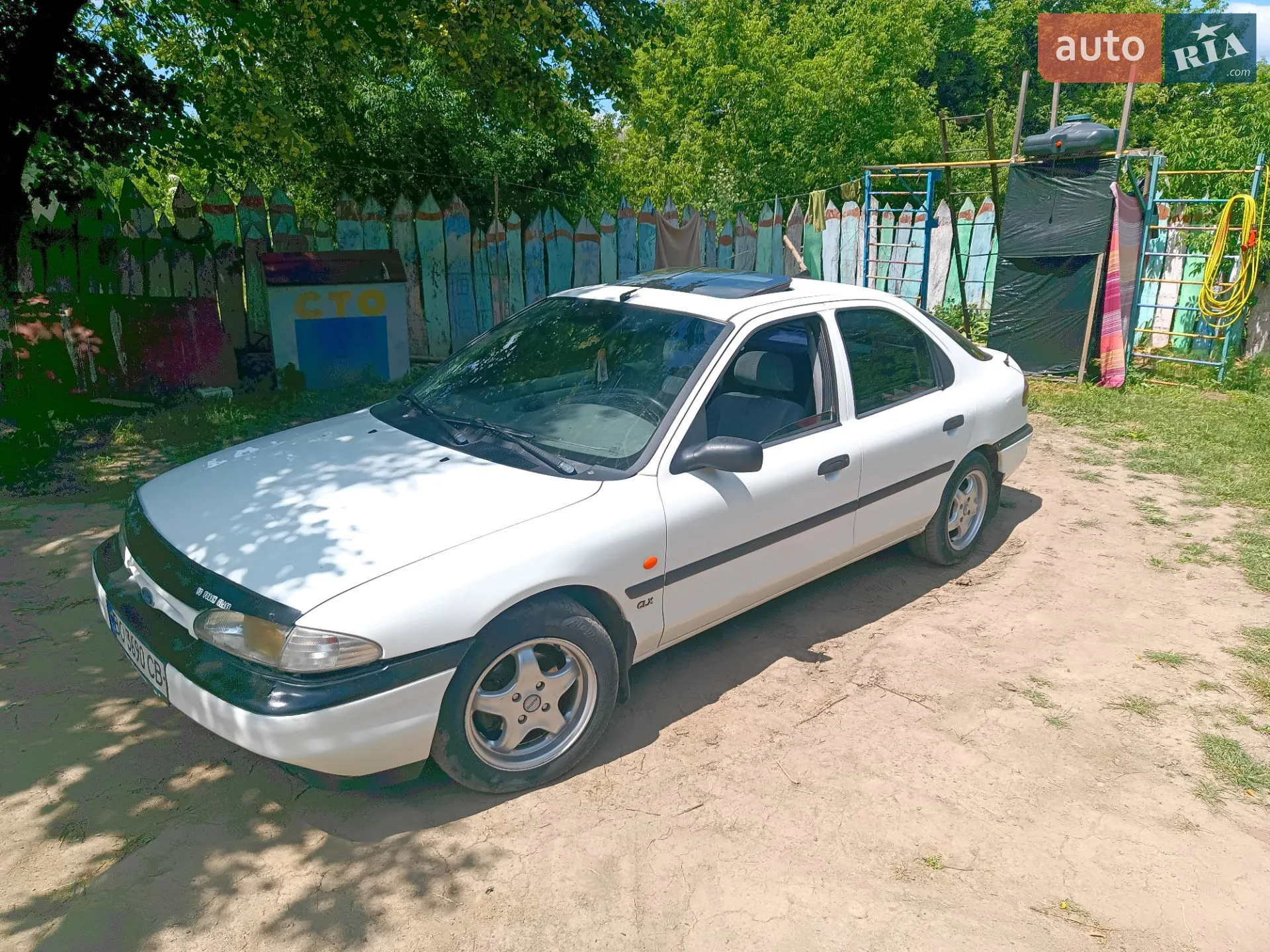 Ford Mondeo, 1993