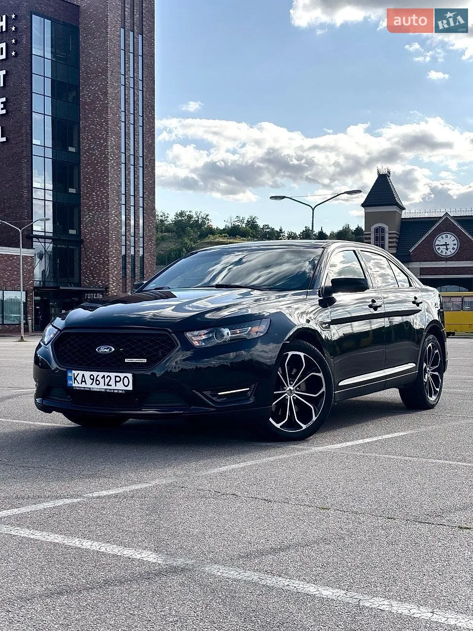 Ford Taurus, 2014