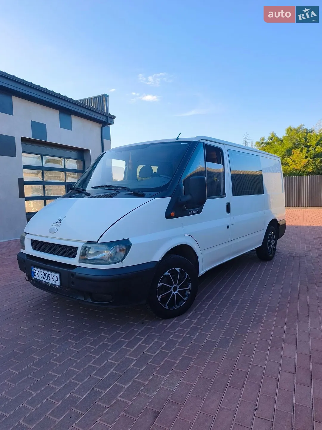 Ford Transit 2004 — 1