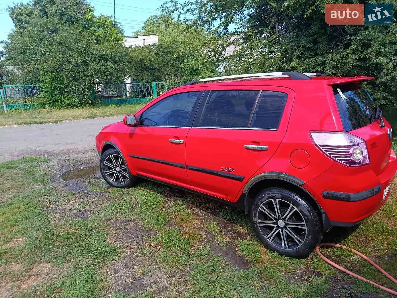 Geely MK Cross, 2013