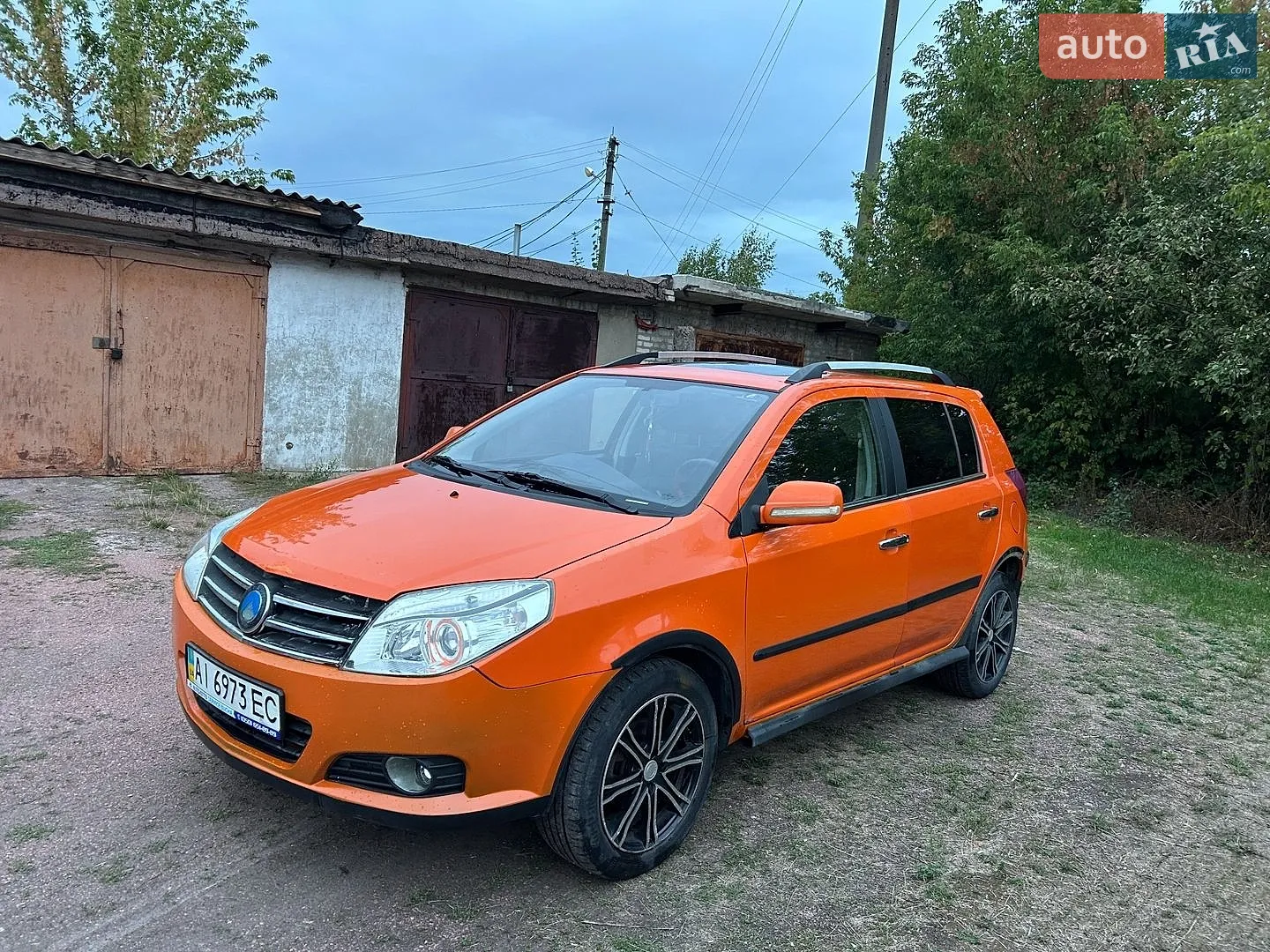 Geely MK Cross, 2013