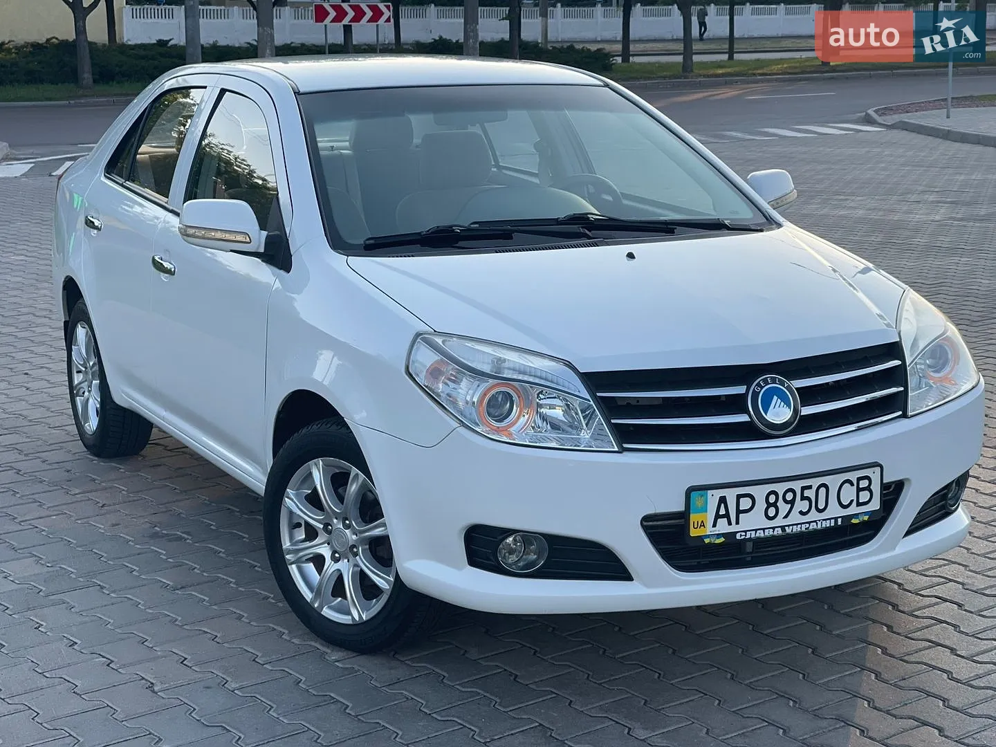 Geely MK, 2011