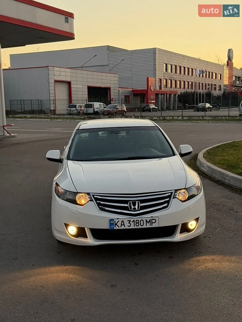 Honda Accord, 2010