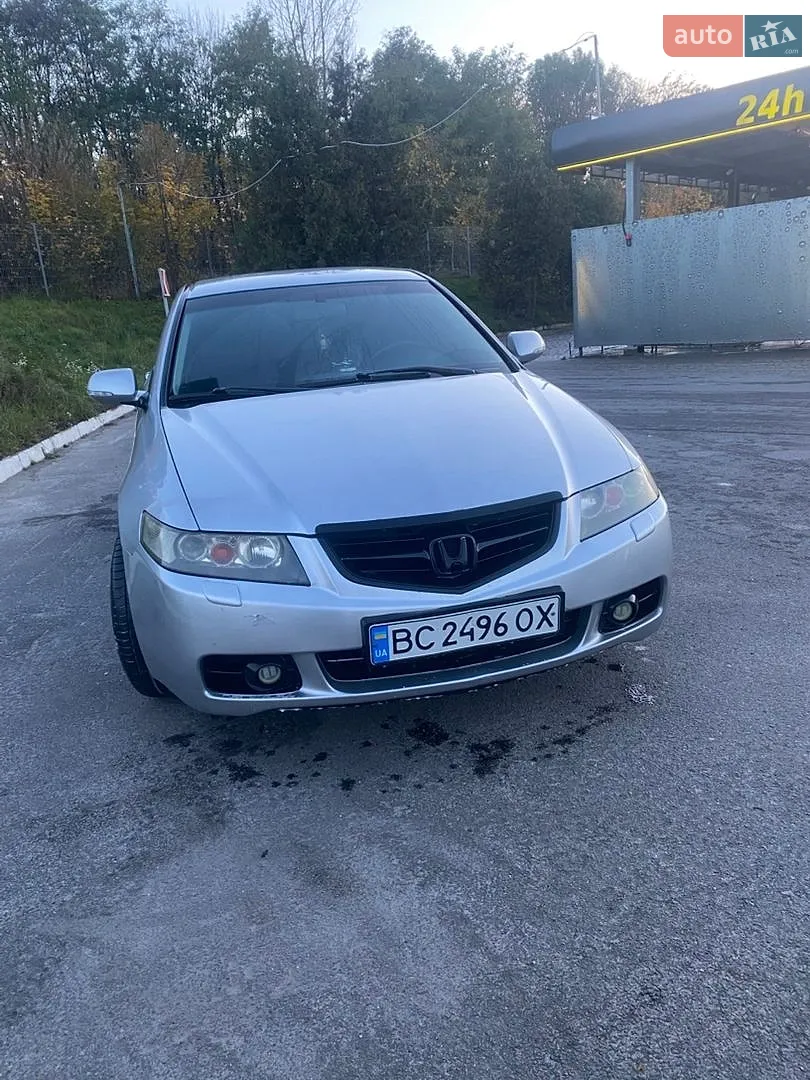 Honda Accord, 2004