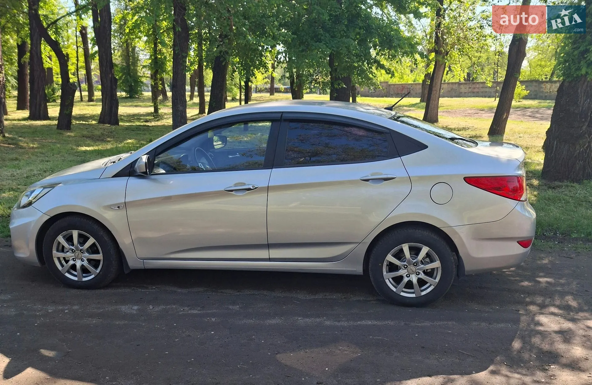Hyundai Accent, 2011