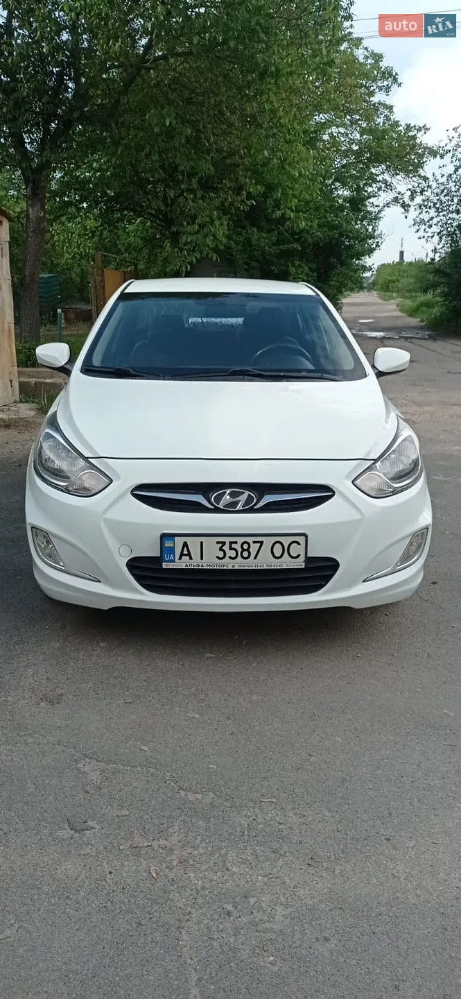 Hyundai Accent, 2012