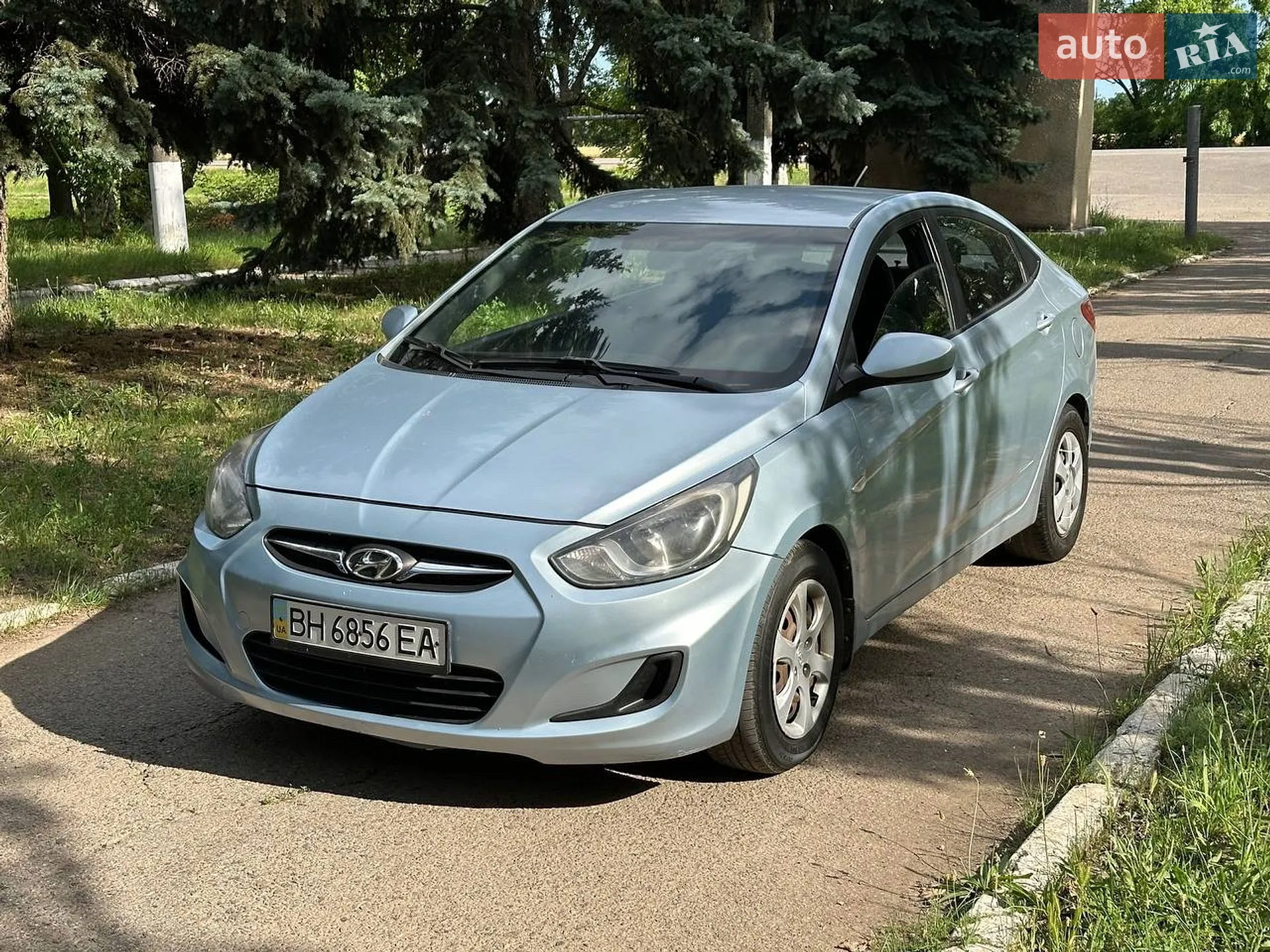 Hyundai Accent, 2011