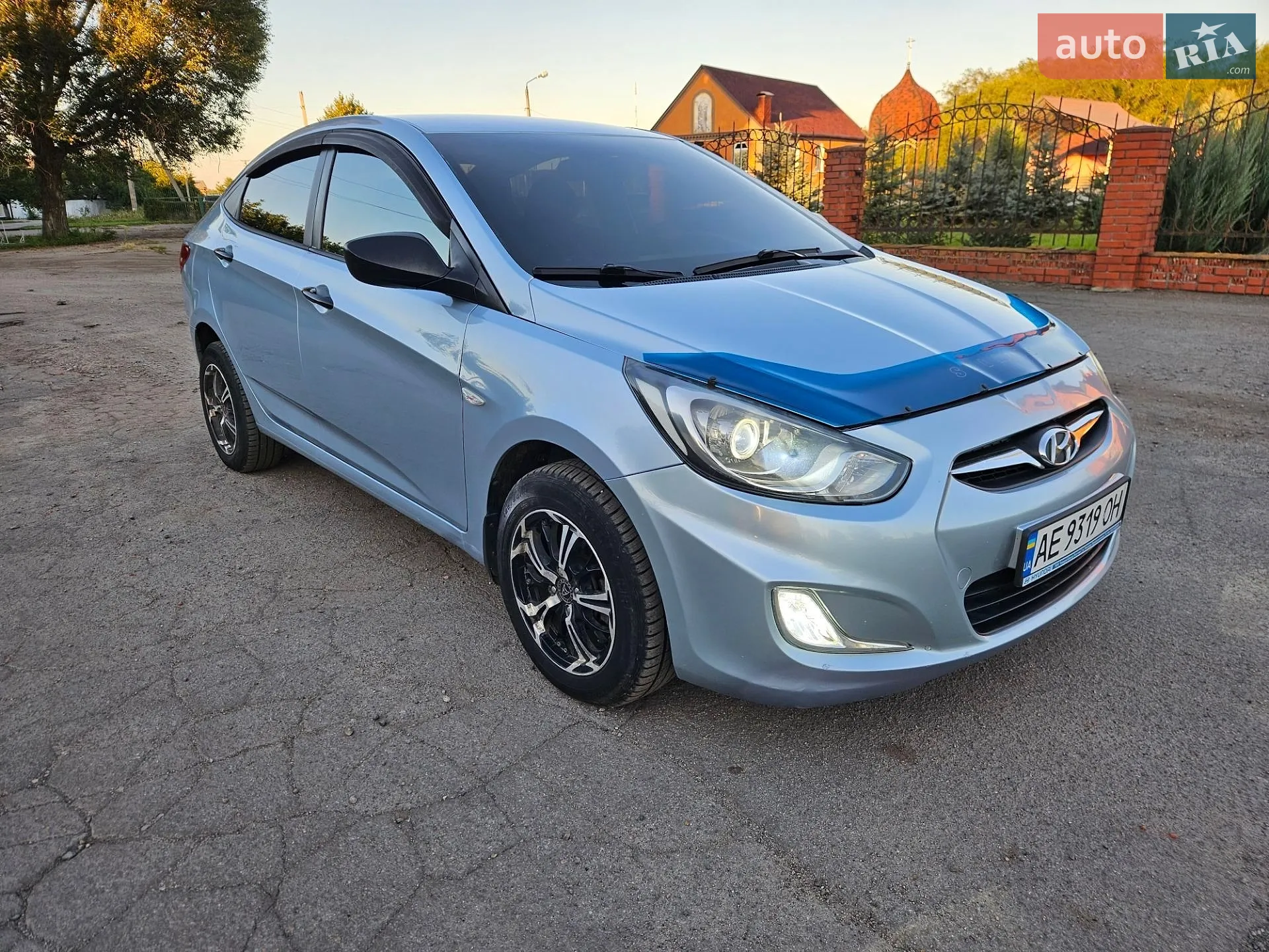 Hyundai Accent 2011 — 1