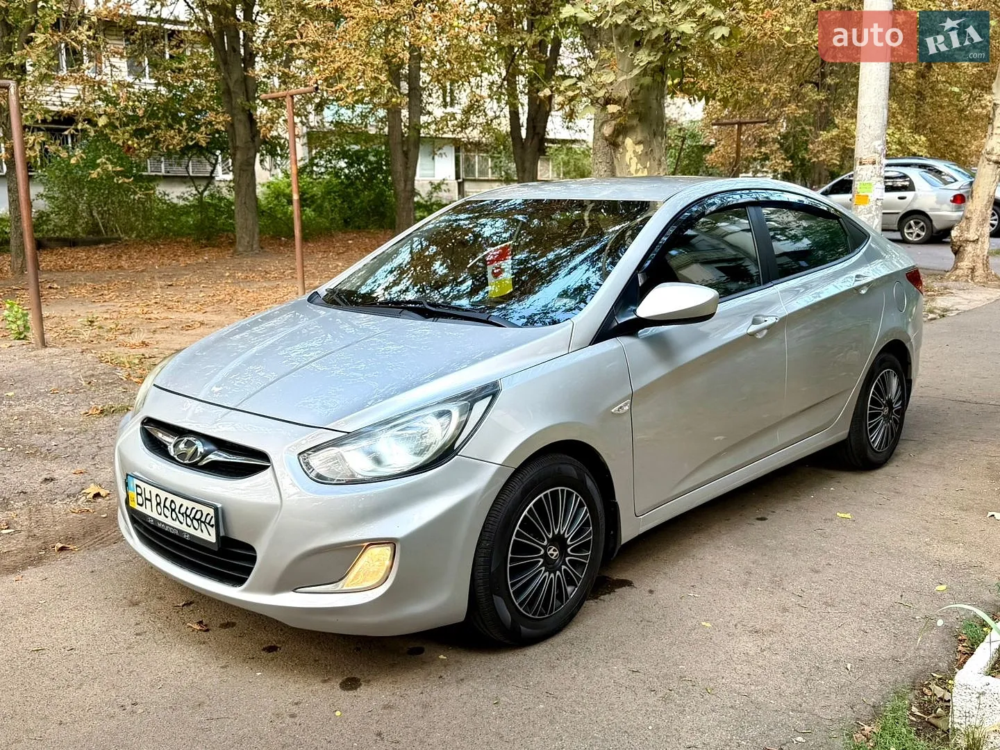 Hyundai Accent, 2011