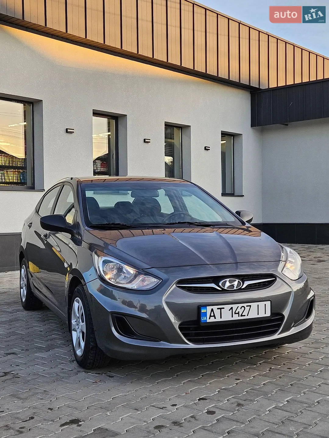 Hyundai Accent, 2011