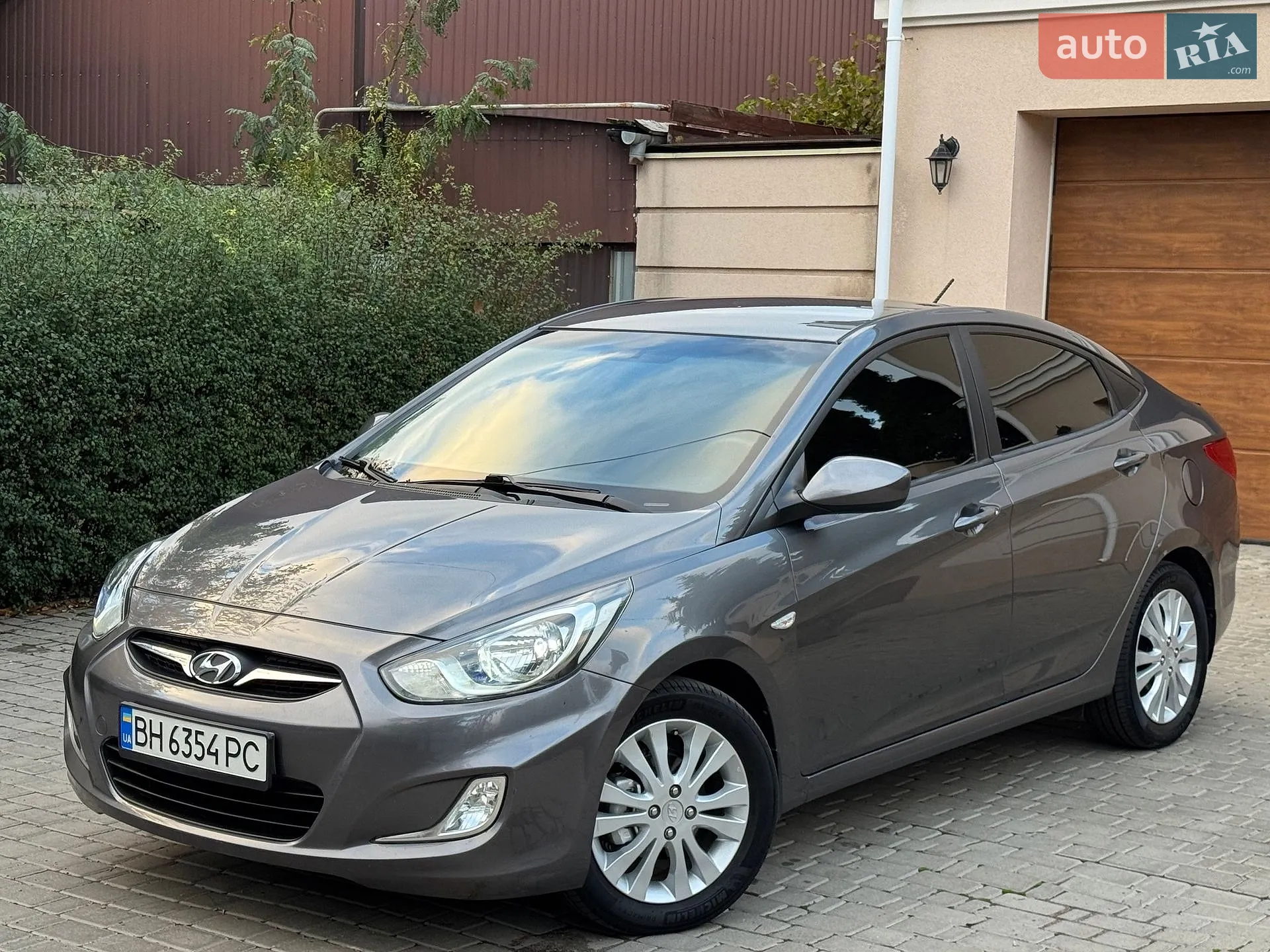 Hyundai Accent, 2012