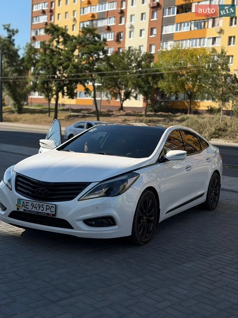 Hyundai Azera, 2012