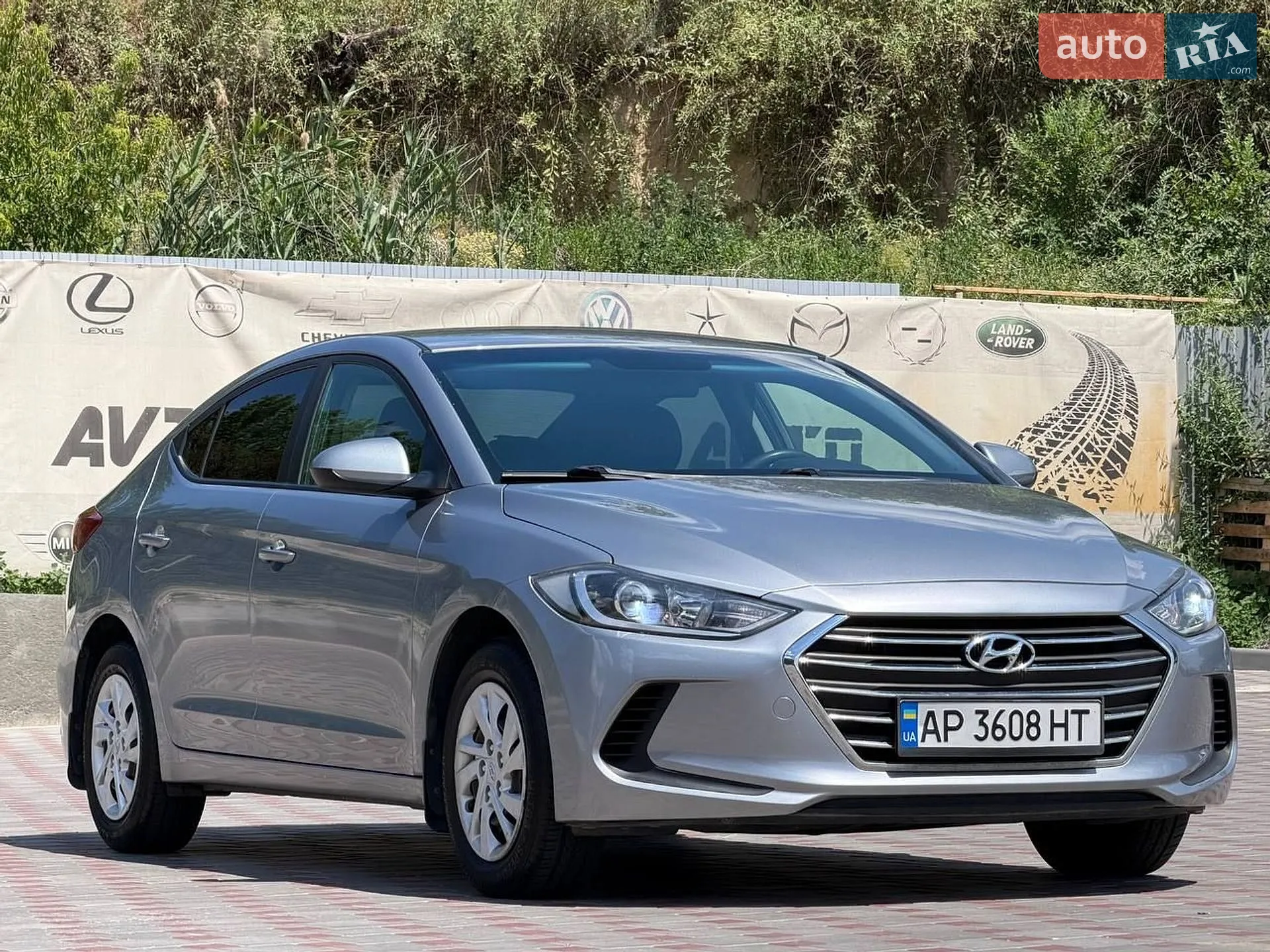 Hyundai Elantra, 2017