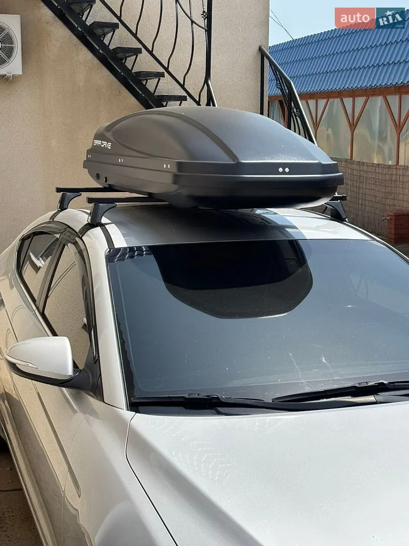 Hyundai Elantra, 2018