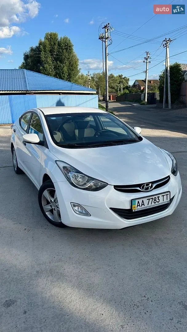 Hyundai Elantra, 2012