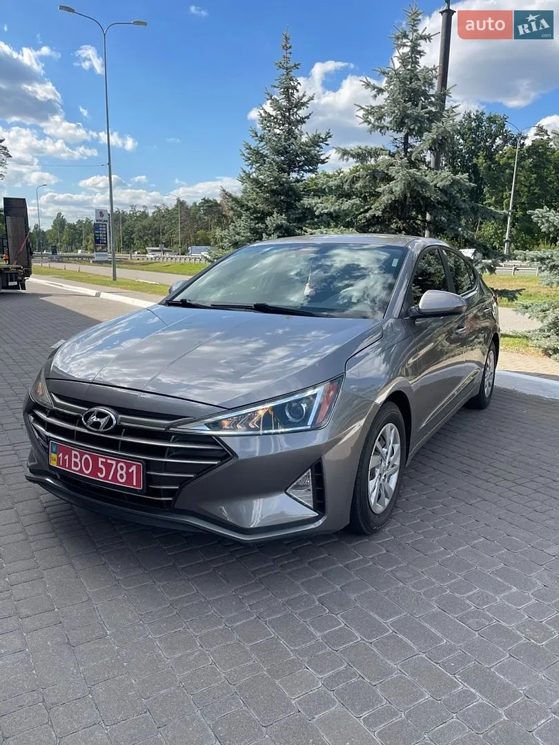 Hyundai Elantra, 2019