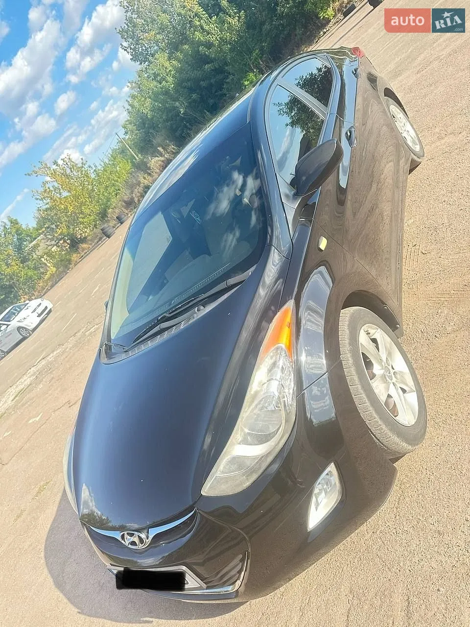 Hyundai Elantra, 2011