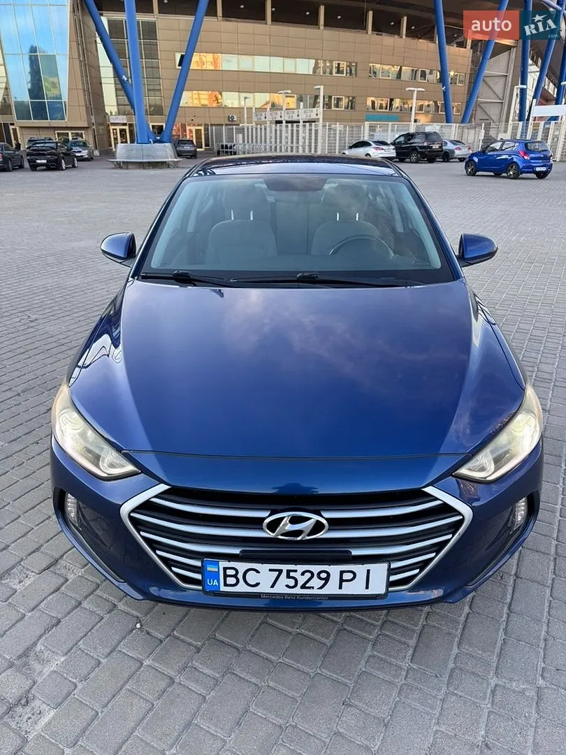 Hyundai Elantra, 2016