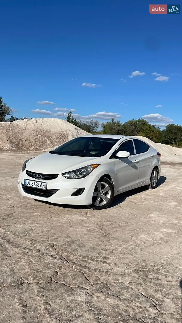 Hyundai Elantra, 2013