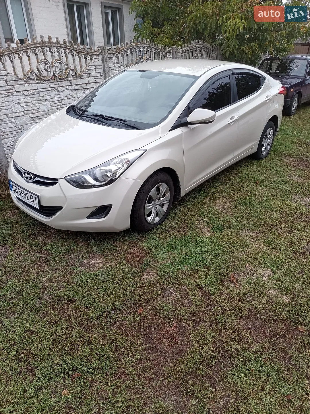 Hyundai Elantra, 2011