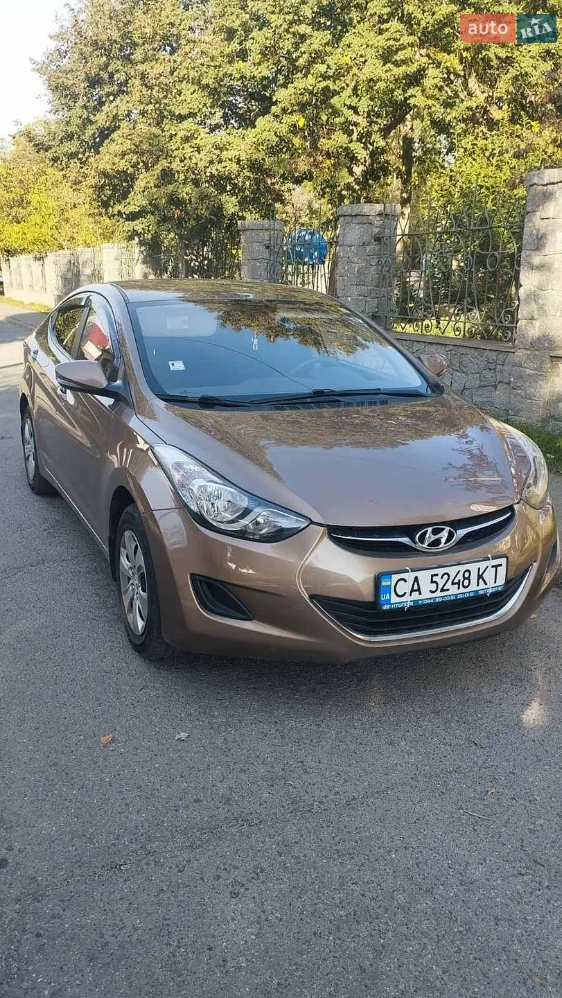 Hyundai Elantra, 2013