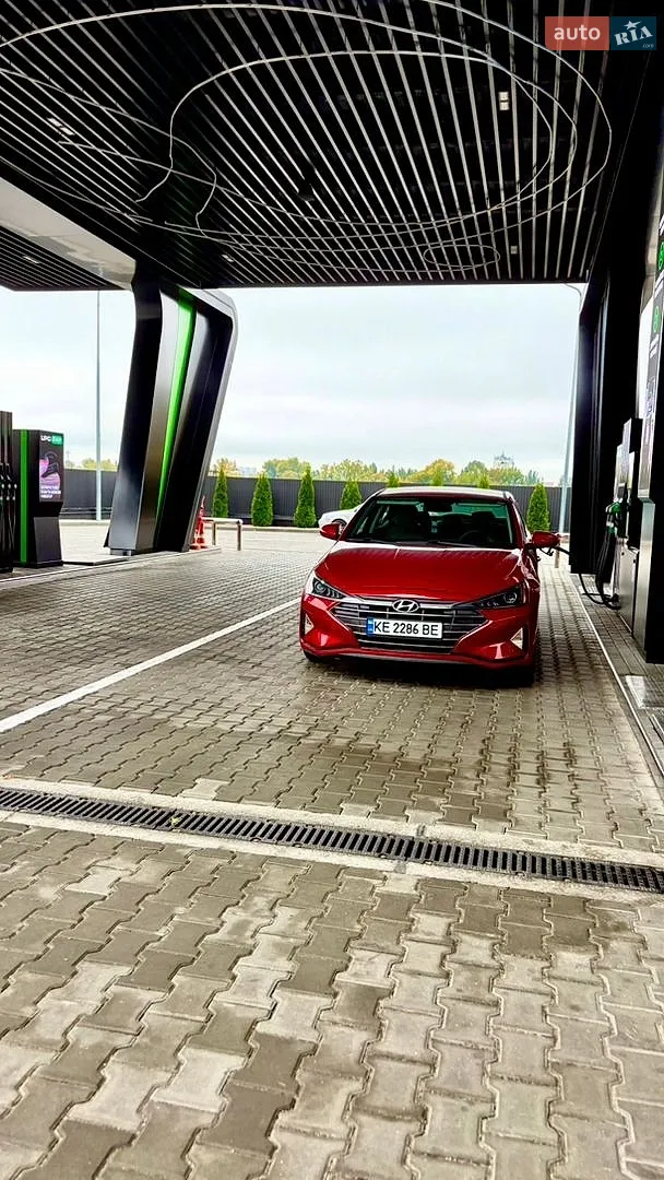 Hyundai Elantra, 2018