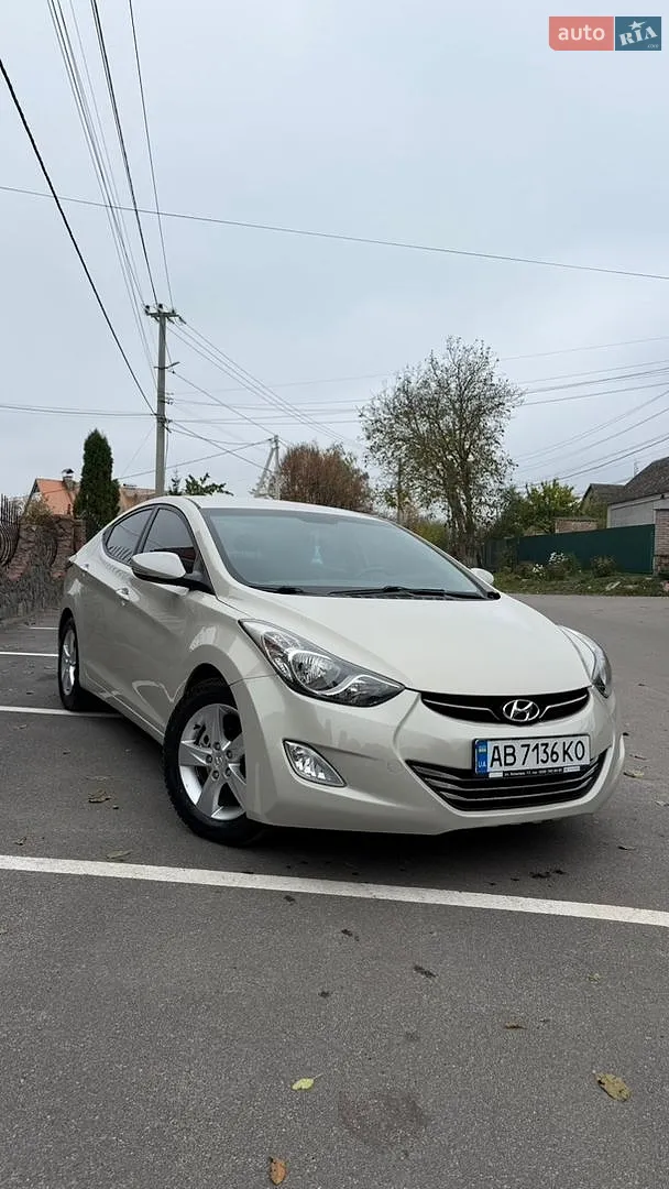 Hyundai Elantra, 2012