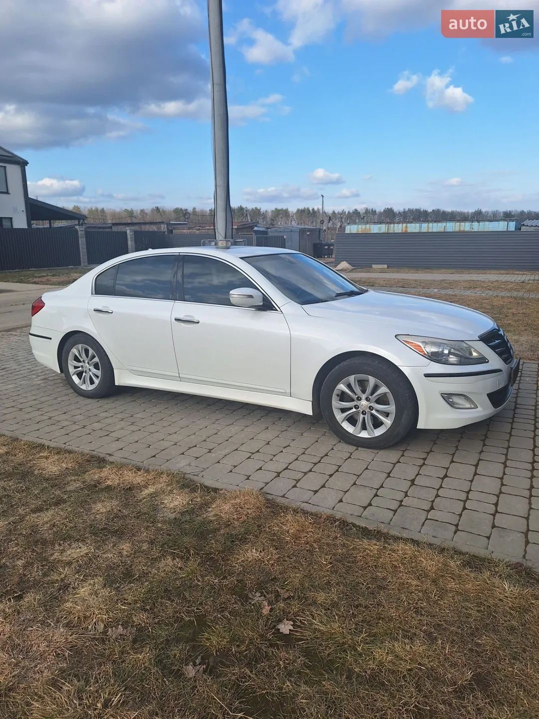 Hyundai Genesis, 2012