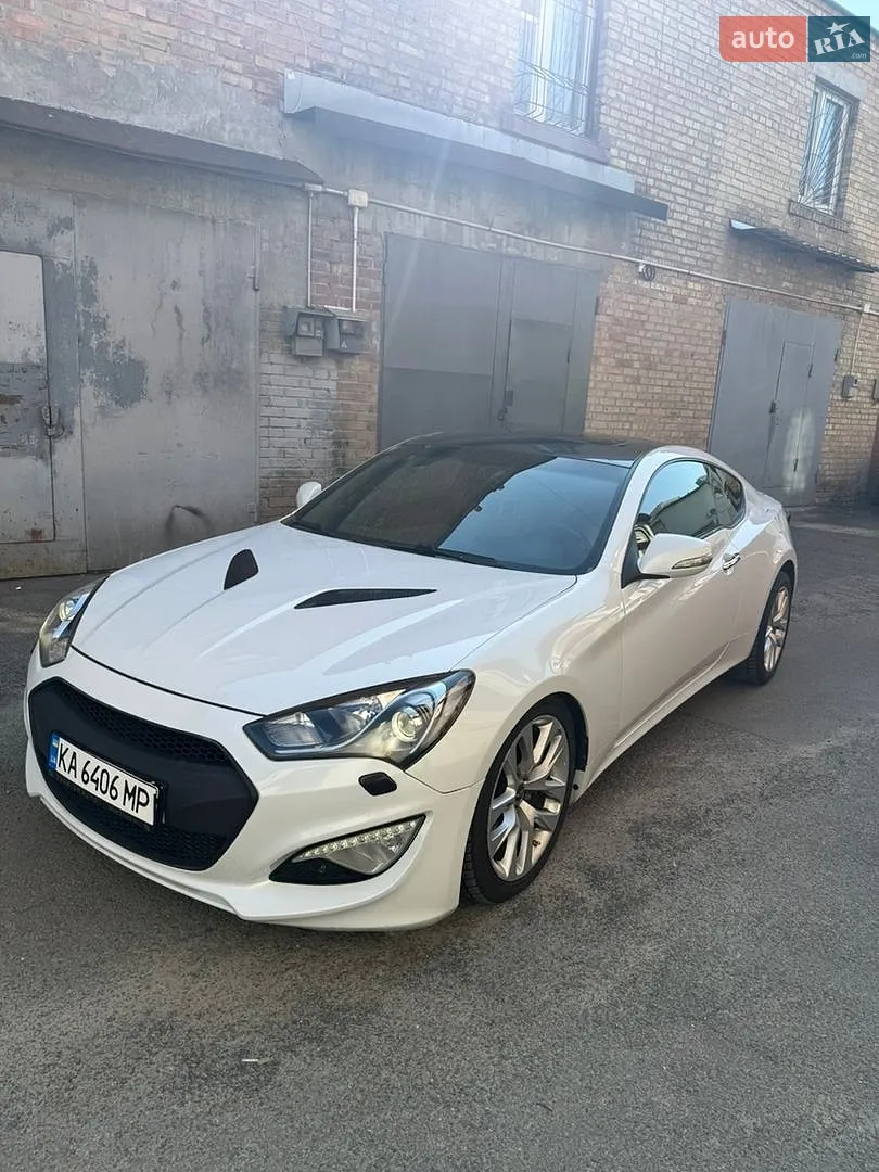 Hyundai Genesis, 2013