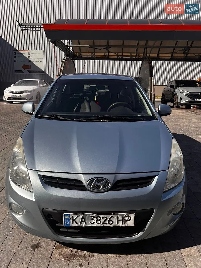 Hyundai i20 2011 — 1