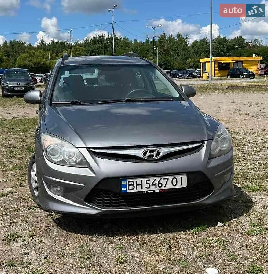 Hyundai i30, 2011