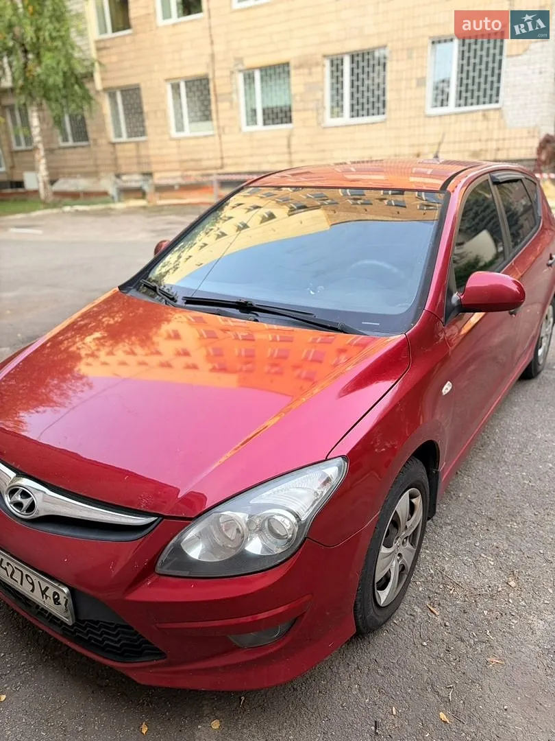 Hyundai i30, 2011