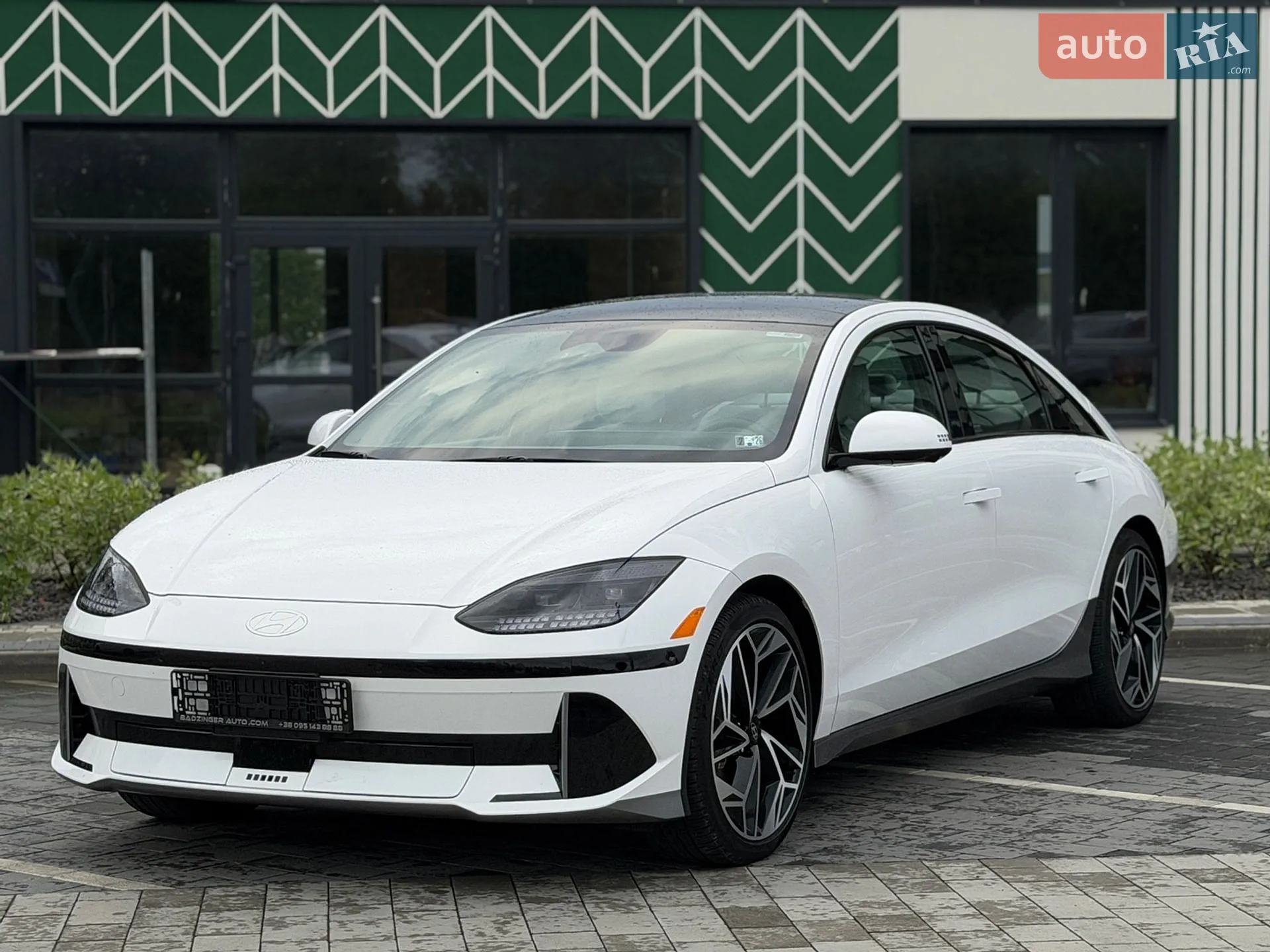 Hyundai Ioniq 6, 2024
