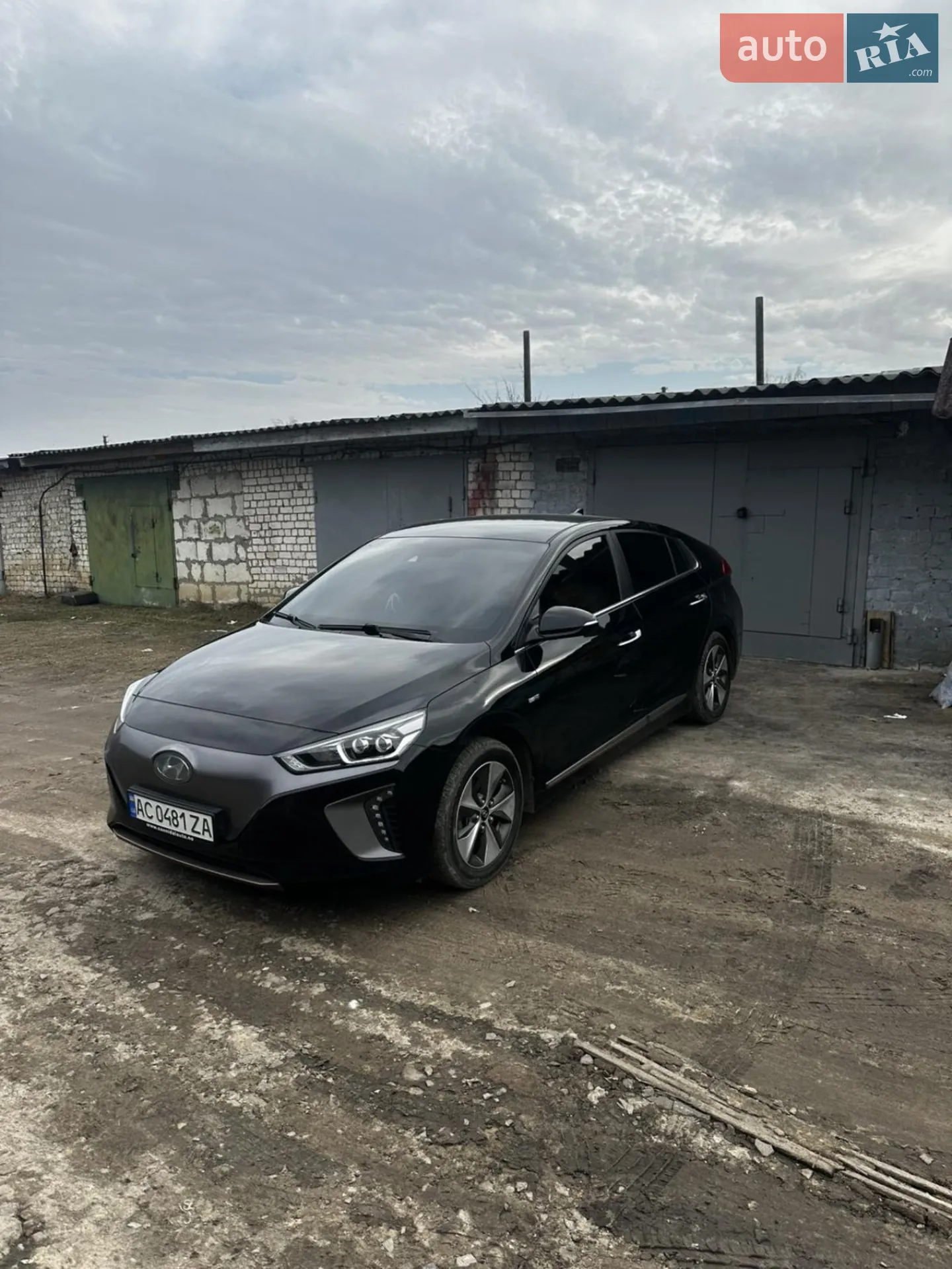 Hyundai Ioniq Electric, 2017